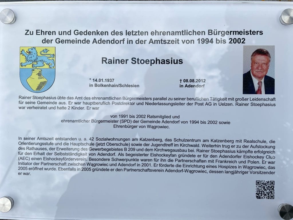 Einweihung der Erinnerungstafel für Rainer Stoephasius